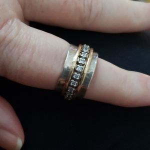 Spinner ring by Inspiranza Design